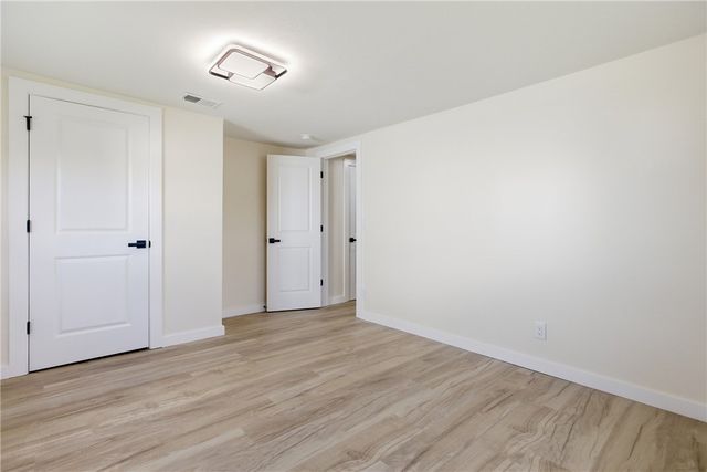 265 Ewing St, Meadowlands, PA 15347