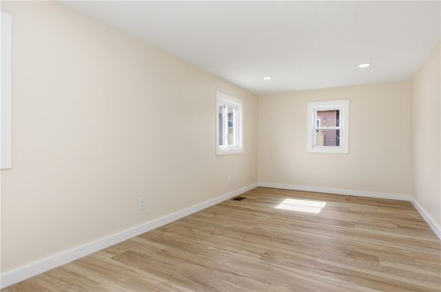 265 Ewing St, Meadowlands, PA 15347