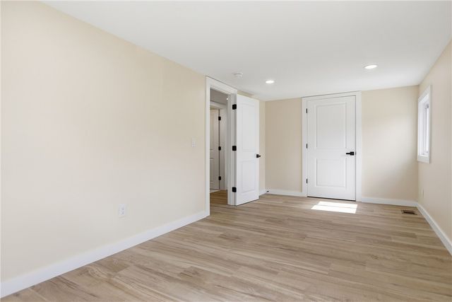 265 Ewing St, Meadowlands, PA 15347