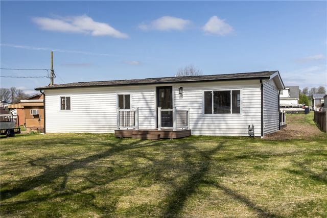 265 Ewing St, Meadowlands, PA 15347