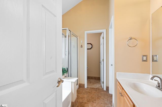 830 Laurelcreek Drive, Boiling Springs, SC 29316