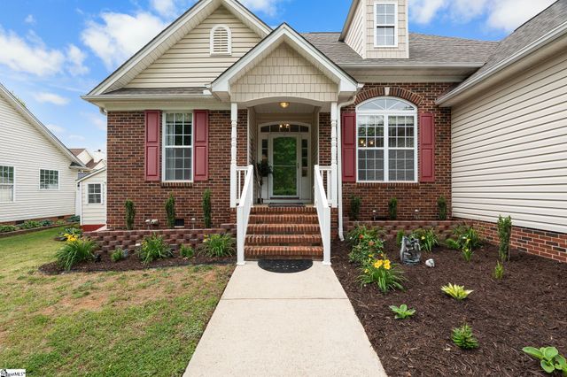 830 Laurelcreek Drive, Boiling Springs, SC 29316