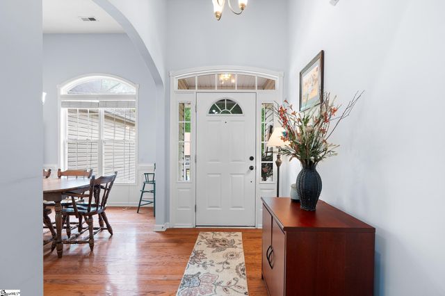 830 Laurelcreek Drive, Boiling Springs, SC 29316