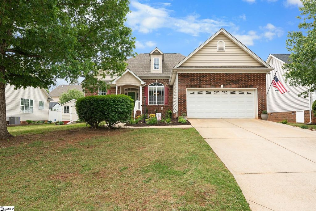 830 Laurelcreek Drive, Boiling Springs, SC 29316