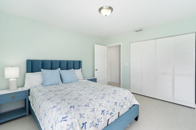 3780 Cypress Lake Drive, Lake Worth, FL 33467