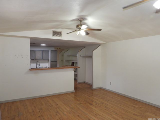 333 Rainbow Drive, Lakehills, TX 78063