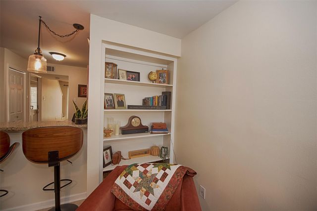 1140 Marina Bay Drive 113A, Clear Lake Shores, TX 77565