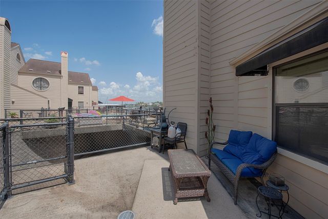 1140 Marina Bay Drive 113A, Clear Lake Shores, TX 77565
