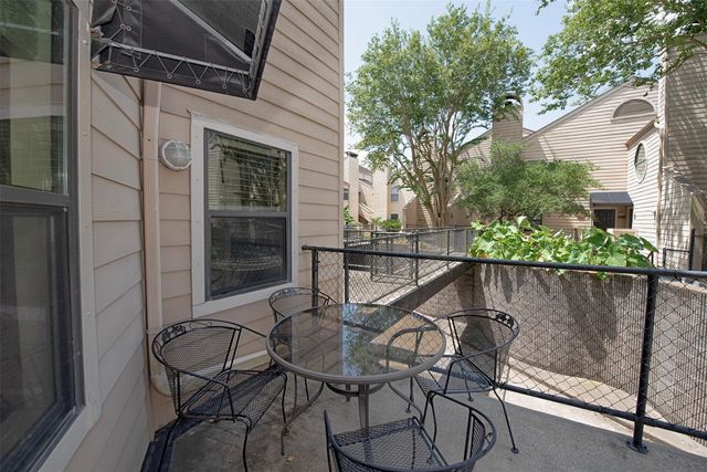 1140 Marina Bay Drive 113A, Clear Lake Shores, TX 77565