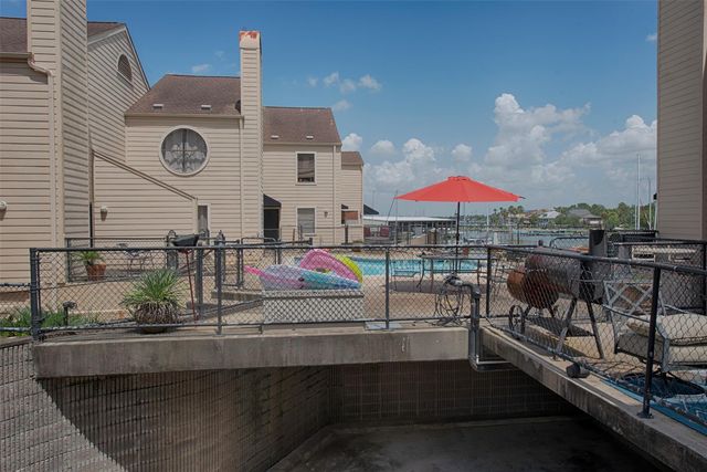 1140 Marina Bay Drive 113A, Clear Lake Shores, TX 77565