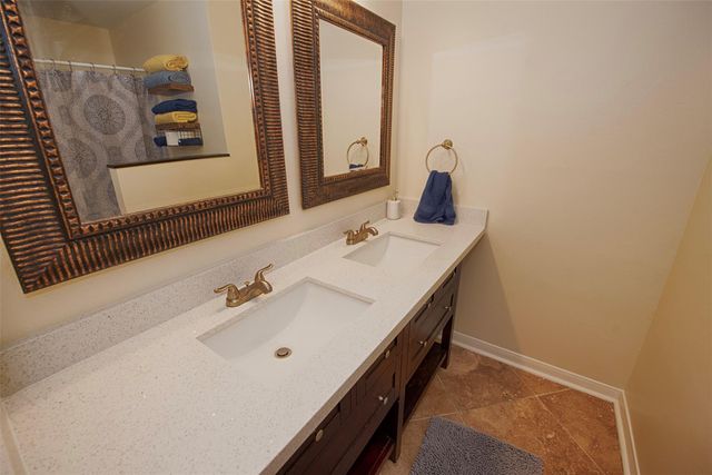 1140 Marina Bay Drive 113A, Clear Lake Shores, TX 77565