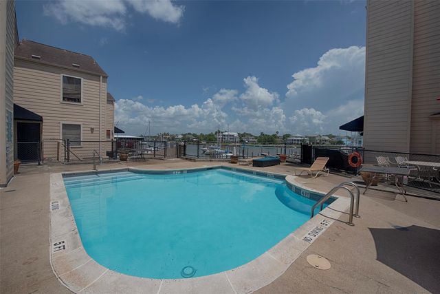 1140 Marina Bay Drive 113A, Clear Lake Shores, TX 77565