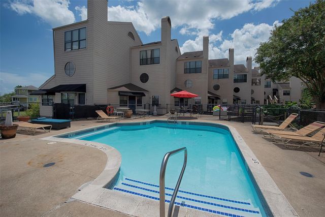 1140 Marina Bay Drive 113A, Clear Lake Shores, TX 77565