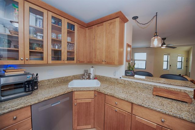 1140 Marina Bay Drive 113A, Clear Lake Shores, TX 77565