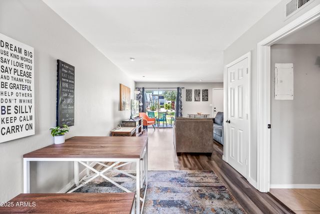 4630 N 68TH Street 242, Scottsdale, AZ 85251