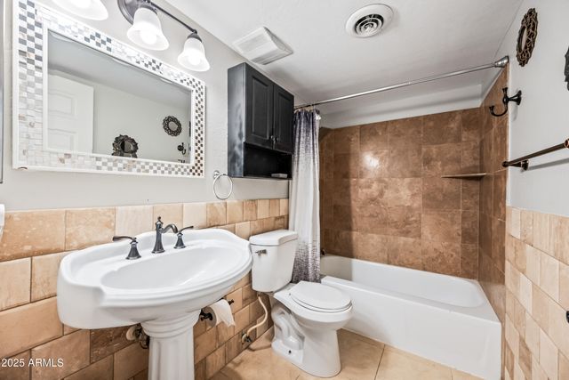 4630 N 68TH Street 242, Scottsdale, AZ 85251