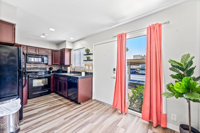 4630 N 68TH Street 242, Scottsdale, AZ 85251