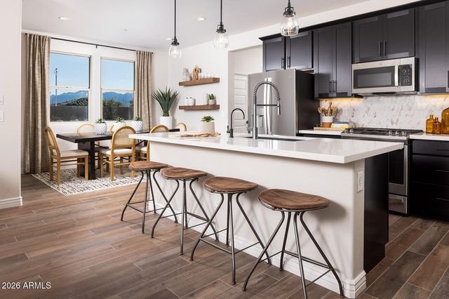 5209 W TOP HAND Trail, Laveen, AZ 85339