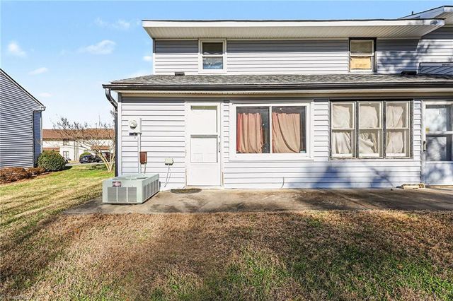 902 S Ridge Court 125, Winston-salem, NC 27107