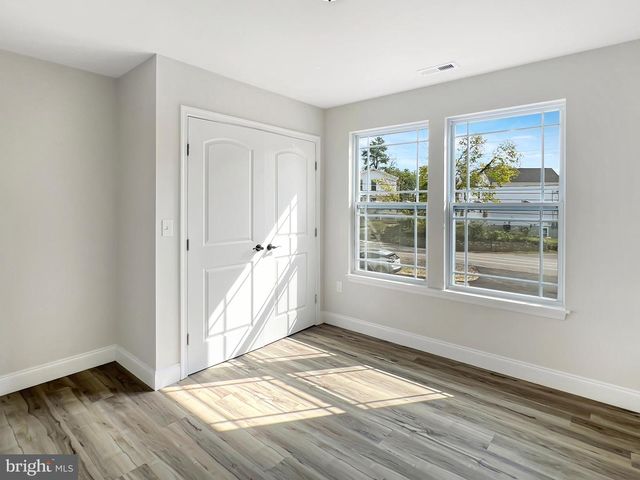 13 ONYX LN, Charles Town, WV 25414