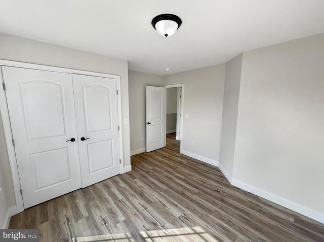 13 ONYX LN, Charles Town, WV 25414