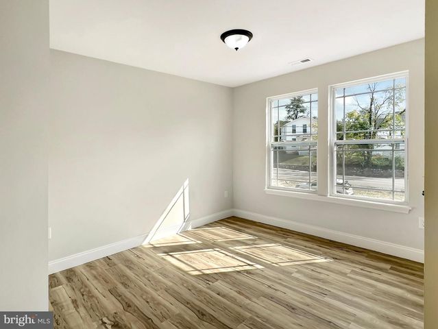 13 ONYX LN, Charles Town, WV 25414