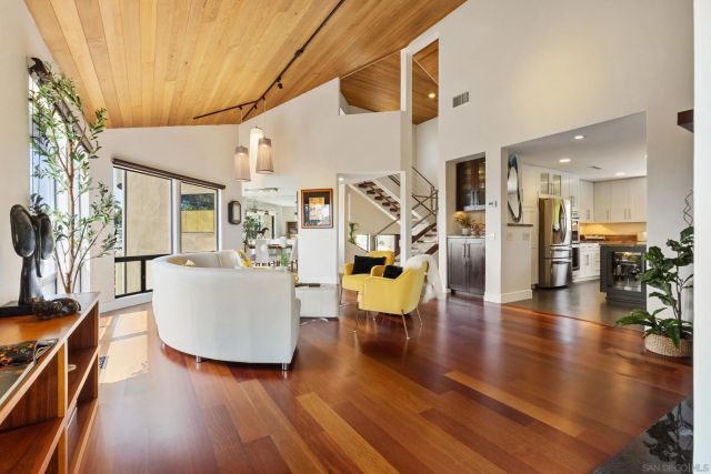 2709 Unicornio Street, Carlsbad, CA 92009