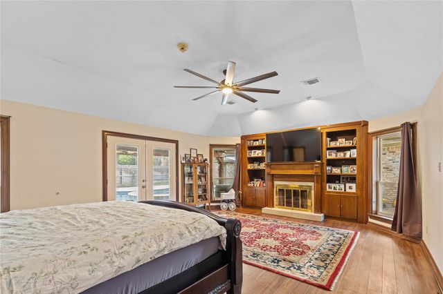 600 Nottingham Lane, Dickinson, TX 77539