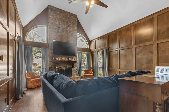 600 Nottingham Lane, Dickinson, TX 77539
