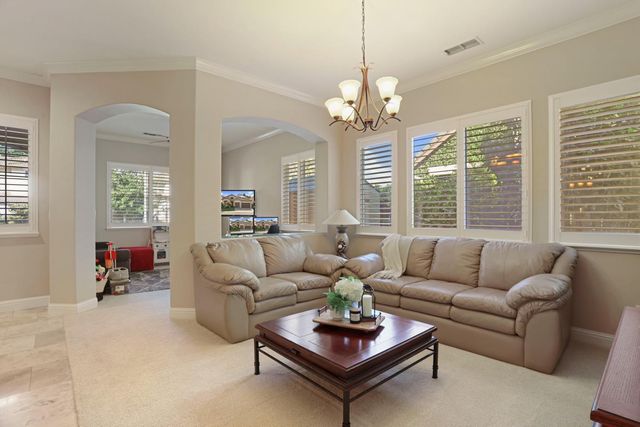 10722 Wishon Dr, Stockton, CA 95219