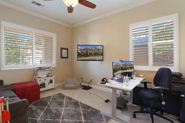 10722 Wishon Dr, Stockton, CA 95219