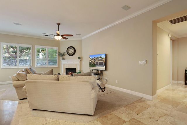 10722 Wishon Dr, Stockton, CA 95219