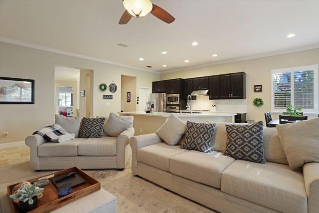 10722 Wishon Dr, Stockton, CA 95219