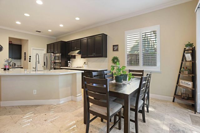 10722 Wishon Dr, Stockton, CA 95219