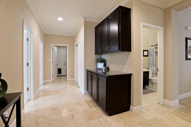 10722 Wishon Dr, Stockton, CA 95219