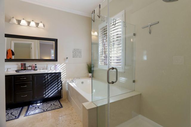 10722 Wishon Dr, Stockton, CA 95219