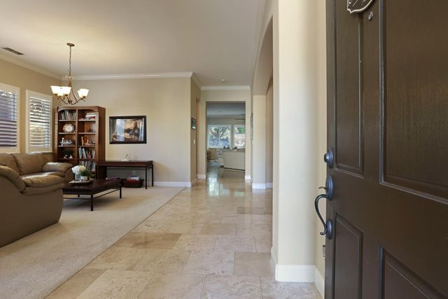 10722 Wishon Dr, Stockton, CA 95219