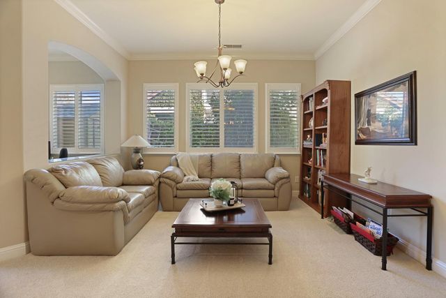 10722 Wishon Dr, Stockton, CA 95219