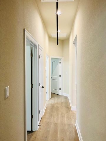 170 Living Reef DR, Maxwell, TX 78656