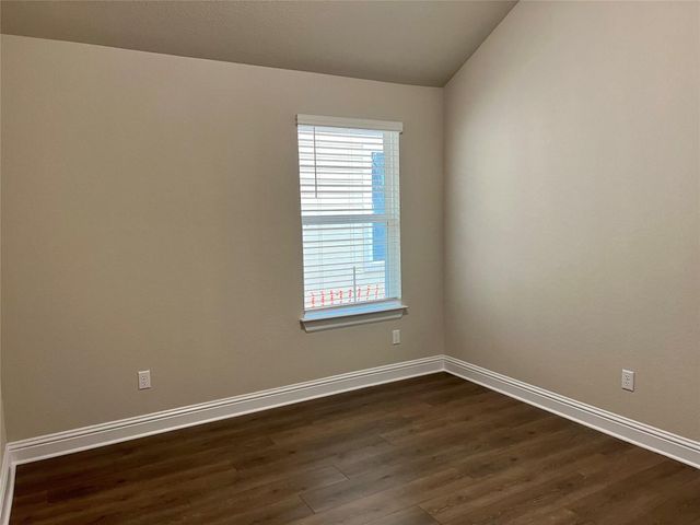 170 Living Reef DR, Maxwell, TX 78656