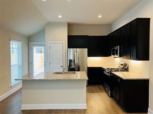 170 Living Reef DR, Maxwell, TX 78656