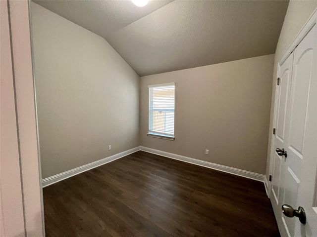 170 Living Reef DR, Maxwell, TX 78656