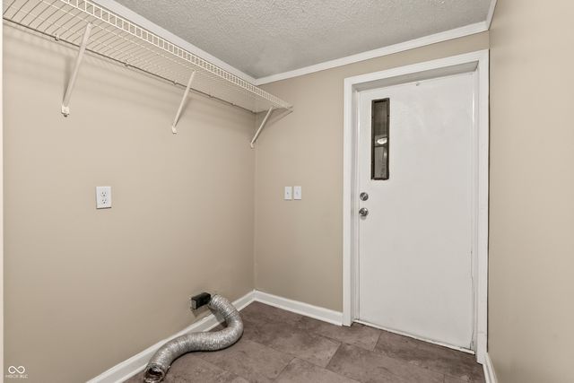 6321 Sharrob, Indianapolis, IN 46241