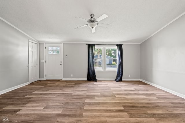 6321 Sharrob, Indianapolis, IN 46241