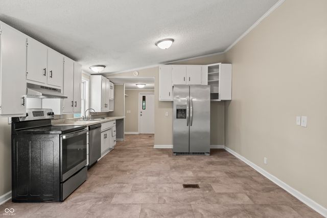 6321 Sharrob, Indianapolis, IN 46241