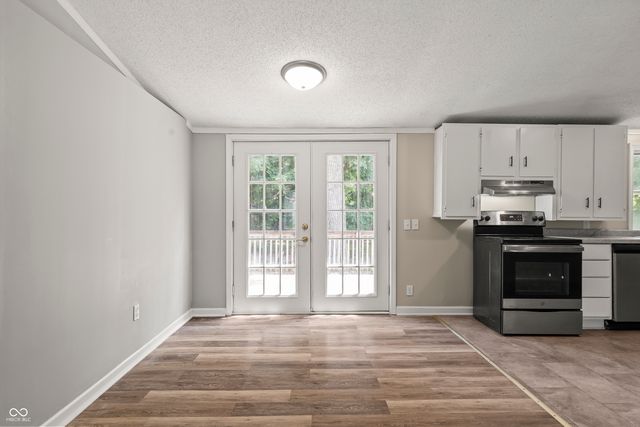 6321 Sharrob, Indianapolis, IN 46241
