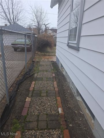 2867 Garfield Boulevard, Lorain, OH 44052