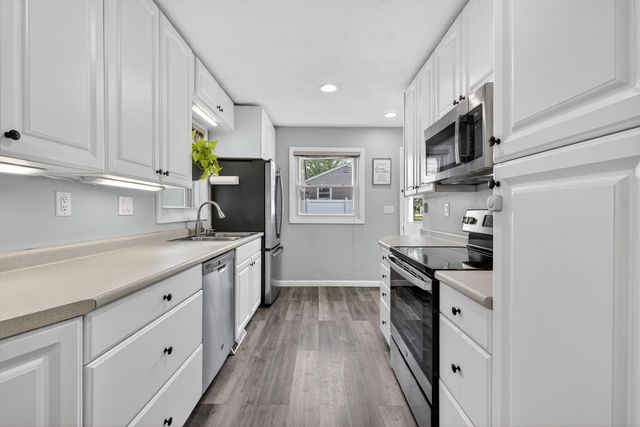 83 Thomas Street, Manchester, NH 03103