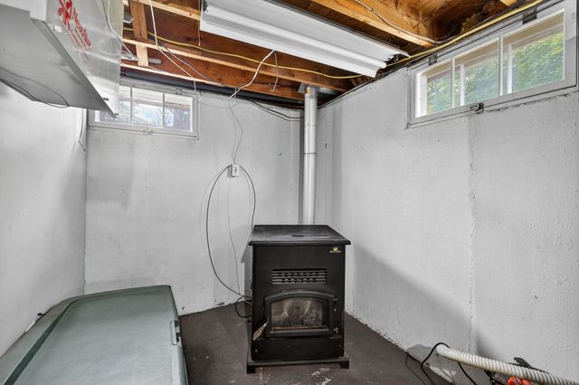83 Thomas Street, Manchester, NH 03103