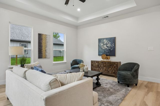 305 Kalura Way, Tool, TX 75143